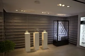 SD240A® 3Hr Accordion Curtain for Corner Conditions with Egress installation photo 4